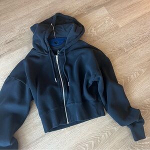 Cotton On cropped zip up hoodie Size S